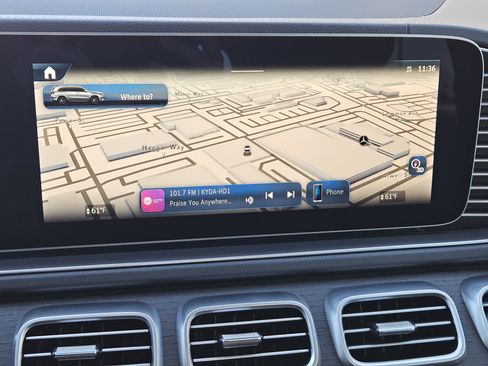 Certified 2025 Mercedes-Benz GLS 450 4MATIC image 18