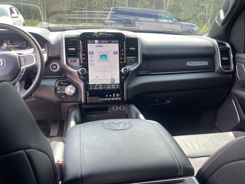 Used 2023 RAM 1500 Laramie AWD/4WD image 36