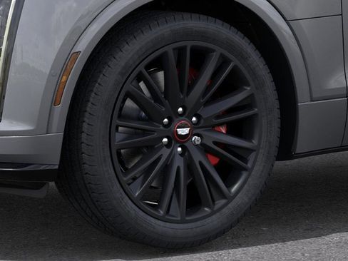 New 2026 Cadillac Lyriq V image 9