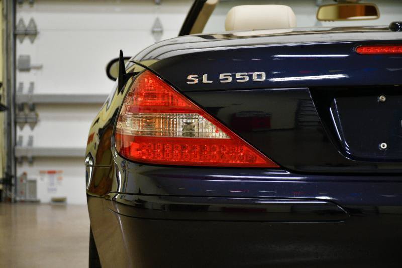Used 2008 Mercedes-Benz SL 550 w/ P1 Pkg image 20