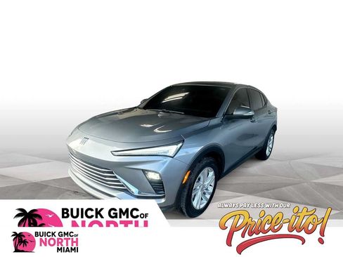 Used 2025 Buick Envista Sport Touring w/ Advanced Safety Package FWD image 1