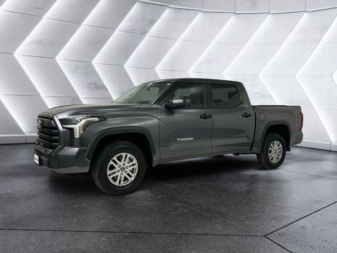 Used 2024 Toyota Tundra SR5 image 3