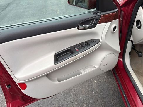 Used 2007 Chevrolet Impala LTZ image 9