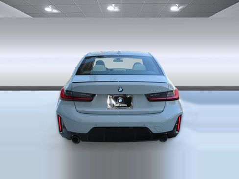 Used 2026 BMW 330i Sedan w/ M Sport Package RWD image 10