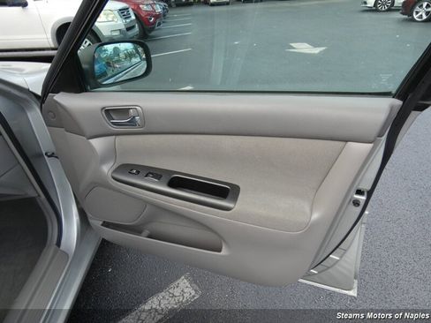 Used 2006 Toyota Camry LE image 48