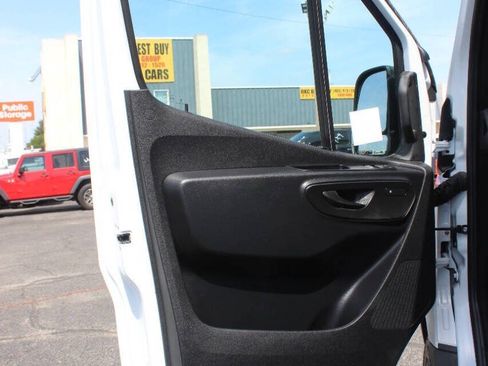 Used 2026 Mercedes-Benz Sprinter 2500 image 28