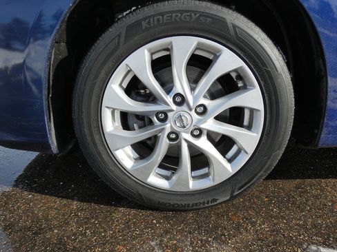 Used 2019 Nissan Sentra SV image 21