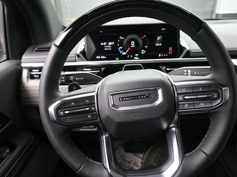 Used 2024 GMC Sierra EV Denali image 8