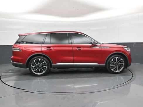 Used 2020 Lincoln Aviator Reserve w/ Equipment Group 202A image 2