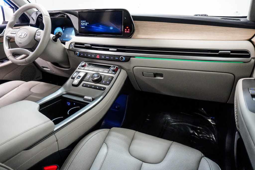 Used 2024 Hyundai Palisade Limited FWD image 11
