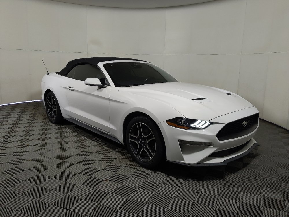 Used 2021 Ford Mustang Premium RWD image 11
