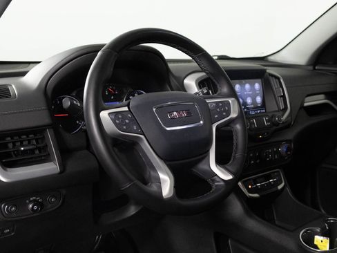 Certified 2023 GMC Terrain SLT image 4