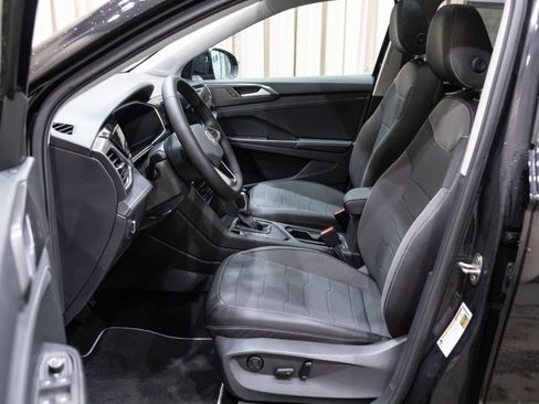 New 2026 Volkswagen Taos SE FWD image 10