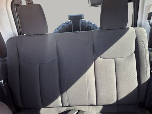 Used 2018 Jeep Wrangler Sport image 25