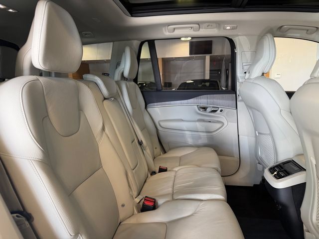 Used 2024 Volvo XC90 B5 Plus w/ Protection Package Premier AWD/4WD image 22