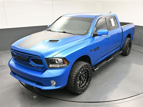 Used 2018 RAM 1500 Sport w/ Hydro Blue Sport Package AWD/4WD image 21