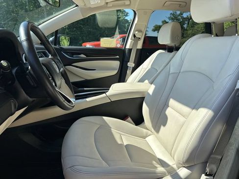 Used 2023 Buick Enclave Essence w/ Sport Touring Edition AWD/4WD image 38