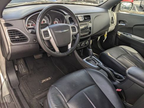 Used 2012 Chrysler 200 Touring image 13
