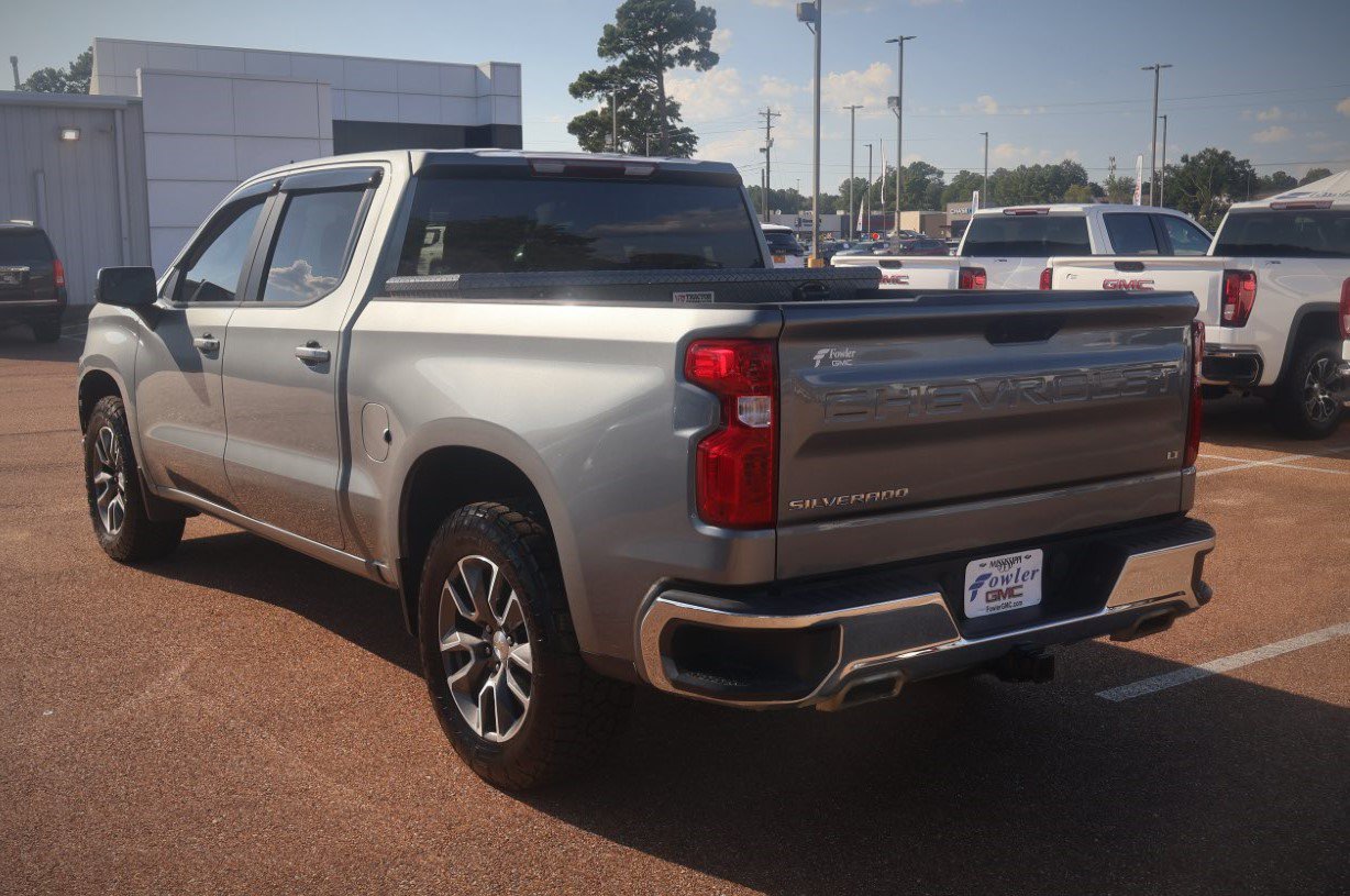 Used 2020 Chevrolet Silverado 1500 LT w/ All-Star Edition AWD/4WD image 18