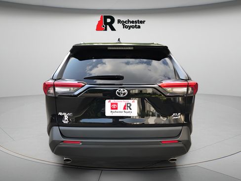 Used 2023 Toyota RAV4 XLE w/ Convenience Package AWD/4WD image 6