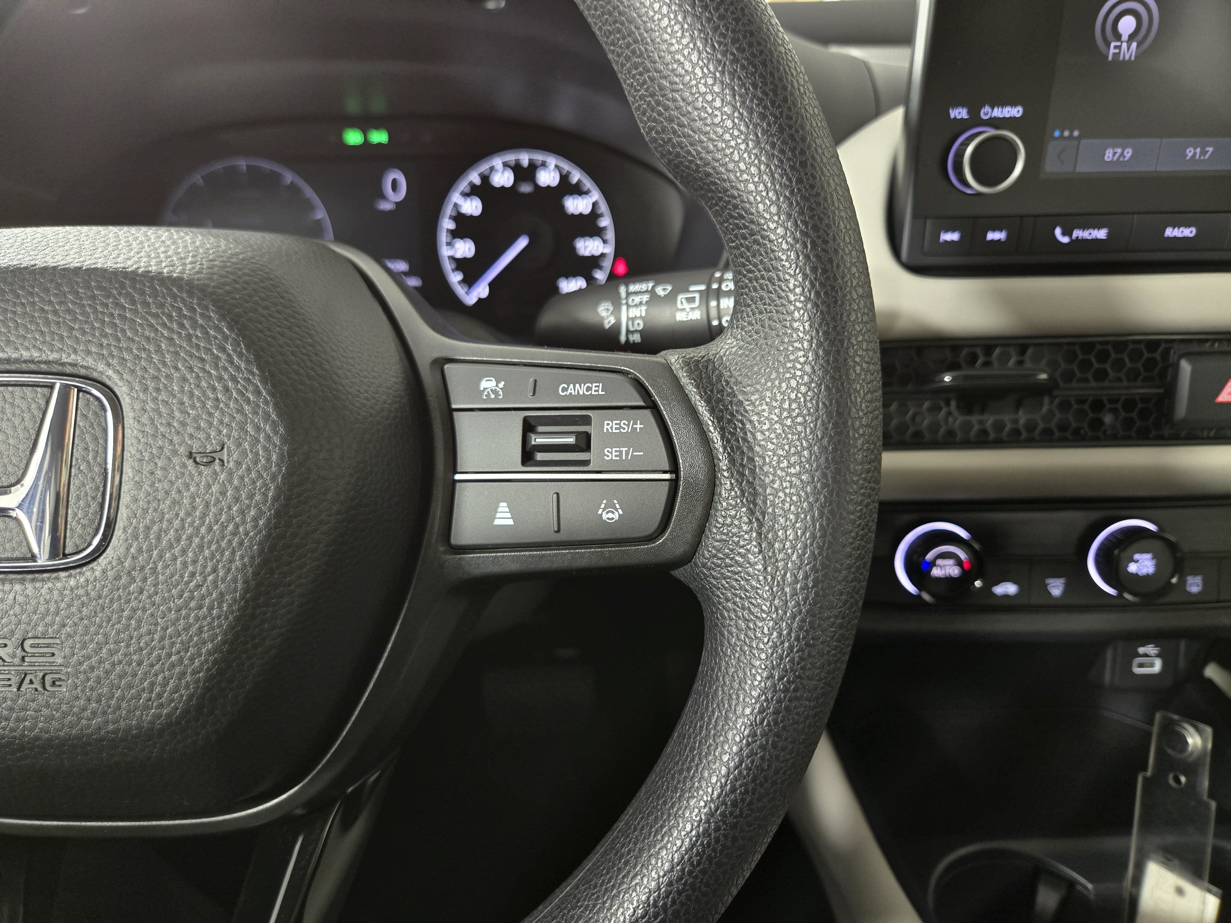 Used 2024 Honda HR-V LX image 16