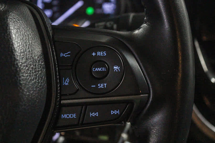 Used 2023 Toyota Camry SE FWD image 25