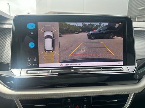 New 2025 Volkswagen Atlas Cross Sport SEL Premium R-Line image 30