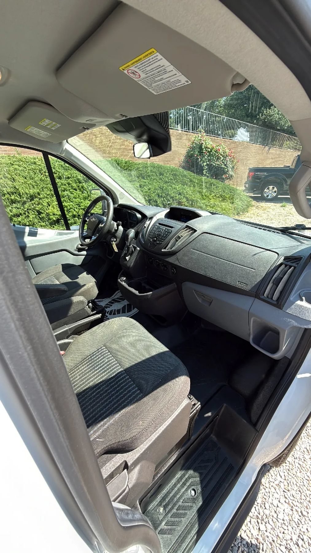 Used 2018 Ford Transit 150 130 Low Roof RWD image 36