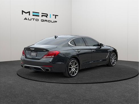 Used 2019 Genesis G70 3.3T Design image 9