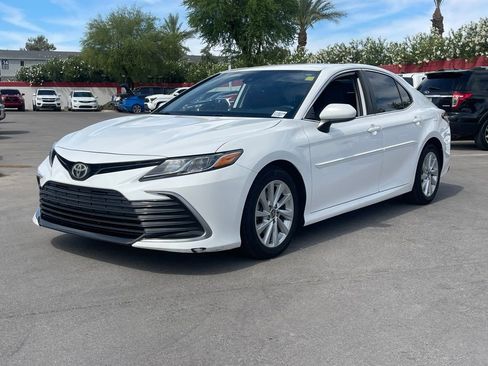 Used 2021 Toyota Camry LE w/ Carpet Mat Package (TMS) image 4