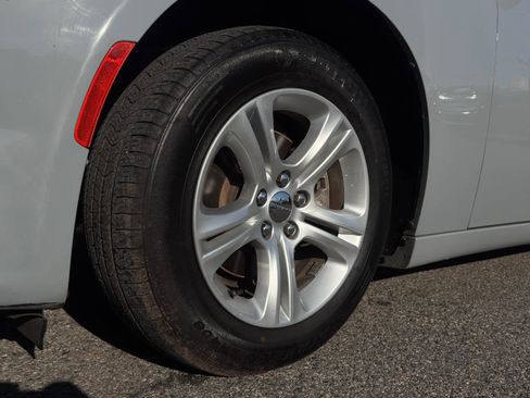 Used 2021 Dodge Charger SXT w/ Leather Interior Group image 12