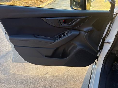 Used 2023 Subaru Crosstrek 2.0i image 14