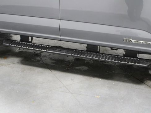 Used 2024 Ford F250 XLT image 12