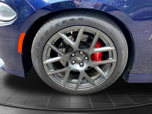 Used 2017 Dodge Charger R/T Scat Pack RWD image 14