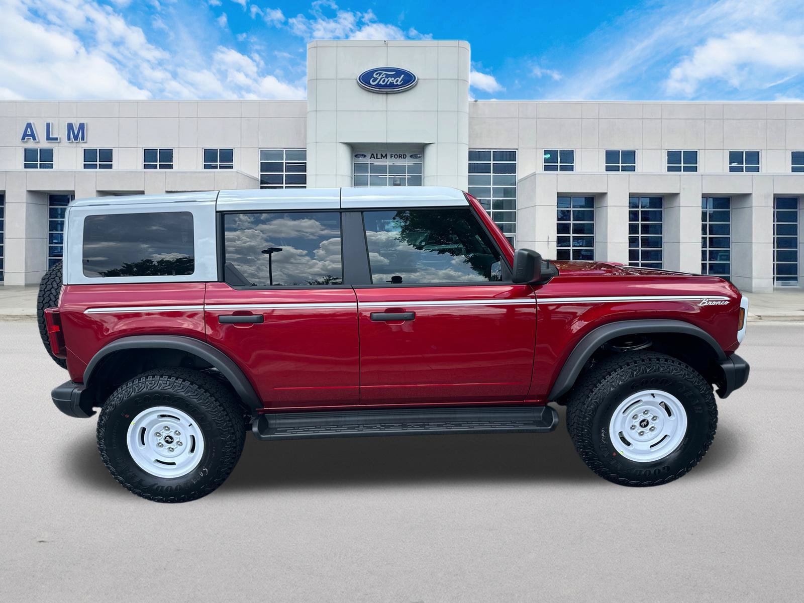 New 2026 Ford Bronco Heritage Edition AWD/4WD image 5