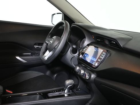 Used 2023 Nissan Kicks SV FWD image 8