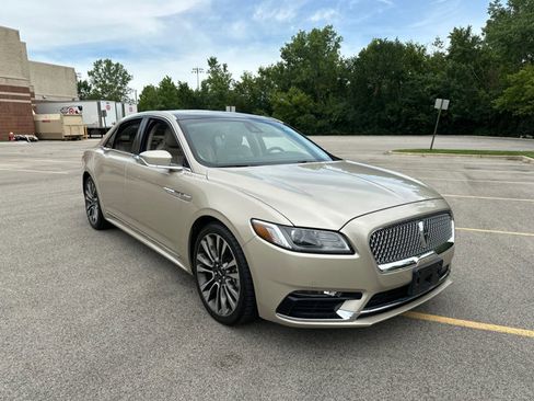Used 2017 Lincoln Continental Reserve w/ Climate Package image 10