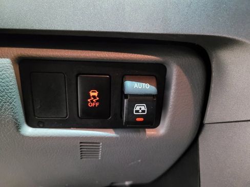 Used 2016 Toyota Sequoia Limited image 40