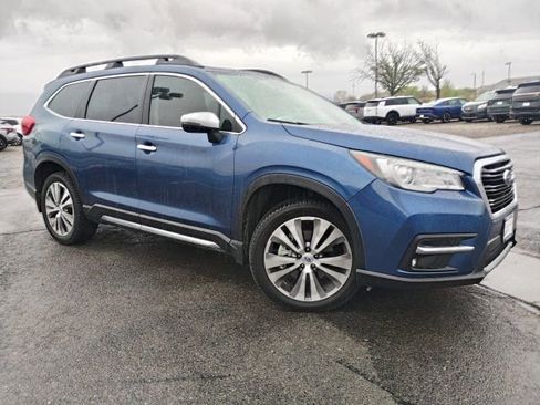 Used 2019 Subaru Ascent Touring w/ Popular Package #2 image 4