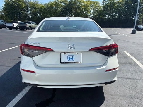 Used 2023 Honda Civic LX image 4