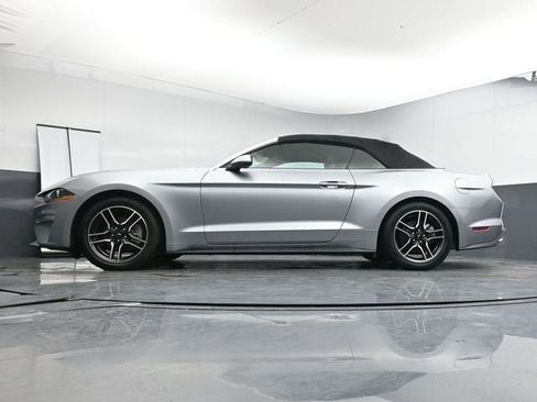 Used 2022 Ford Mustang Premium image 28