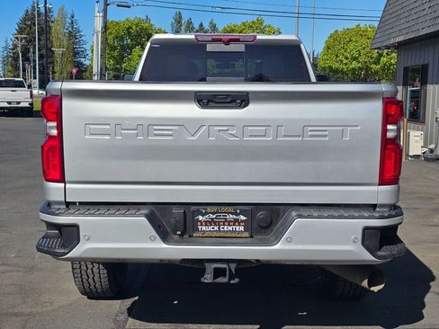 Used 2023 Chevrolet Silverado 3500 High Country AWD/4WD image 4