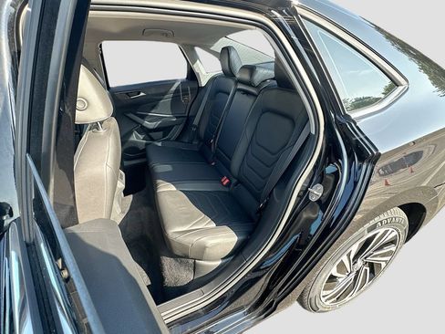 Used 2021 Volkswagen Jetta SEL Premium FWD image 26