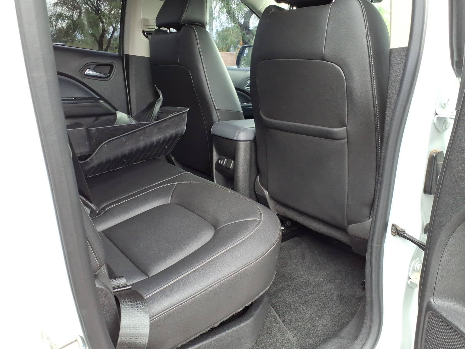 Used 2018 Chevrolet Colorado Z71 AWD/4WD image 16