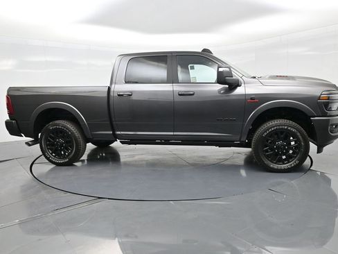 New 2025 RAM 3500 Limited image 5
