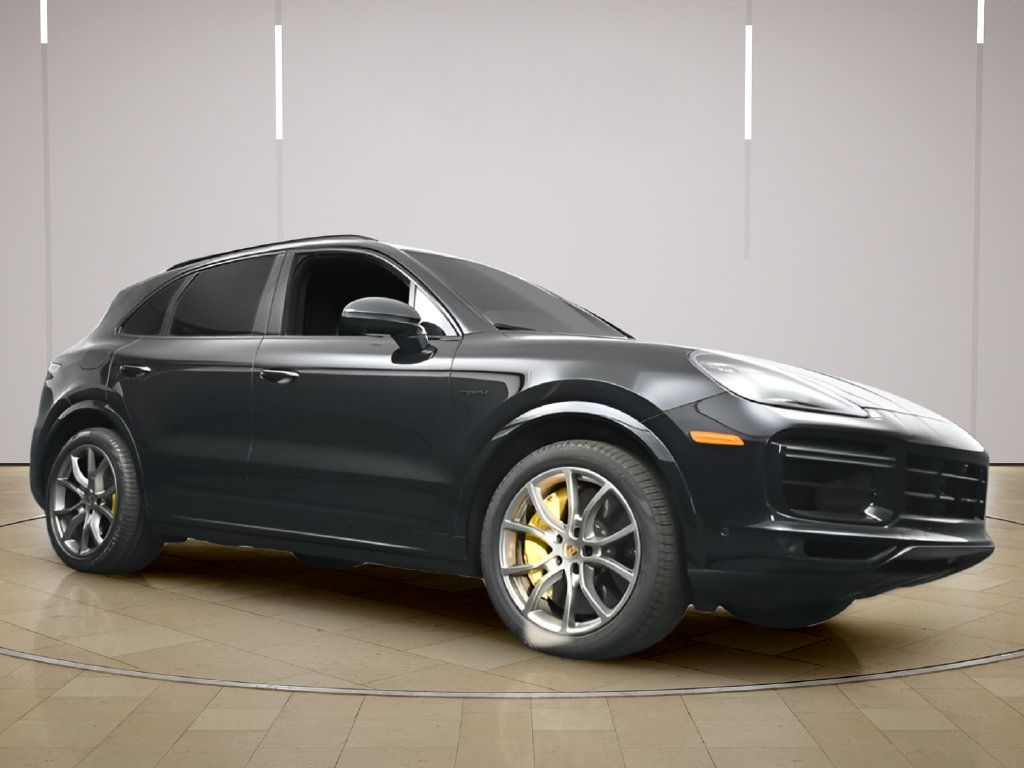Certified 2022 Porsche Cayenne Turbo S AWD/4WD image 30