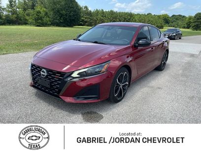 Used 2023 Nissan Altima 2.5 SR