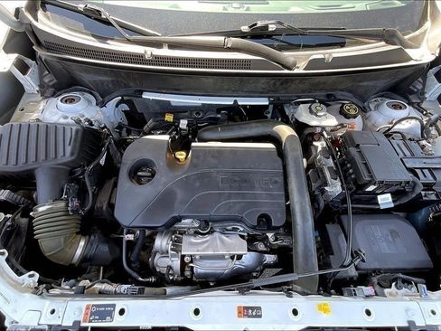 Used 2023 Chevrolet Equinox Premier image 33