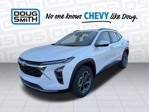 New 2026 Chevrolet Trax LT w/ Driver Confidence Package image 1