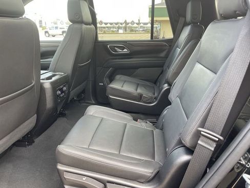 Used 2023 Chevrolet Tahoe LT w/ Luxury Package image 13